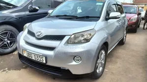 Toyota IST 2009 Silver