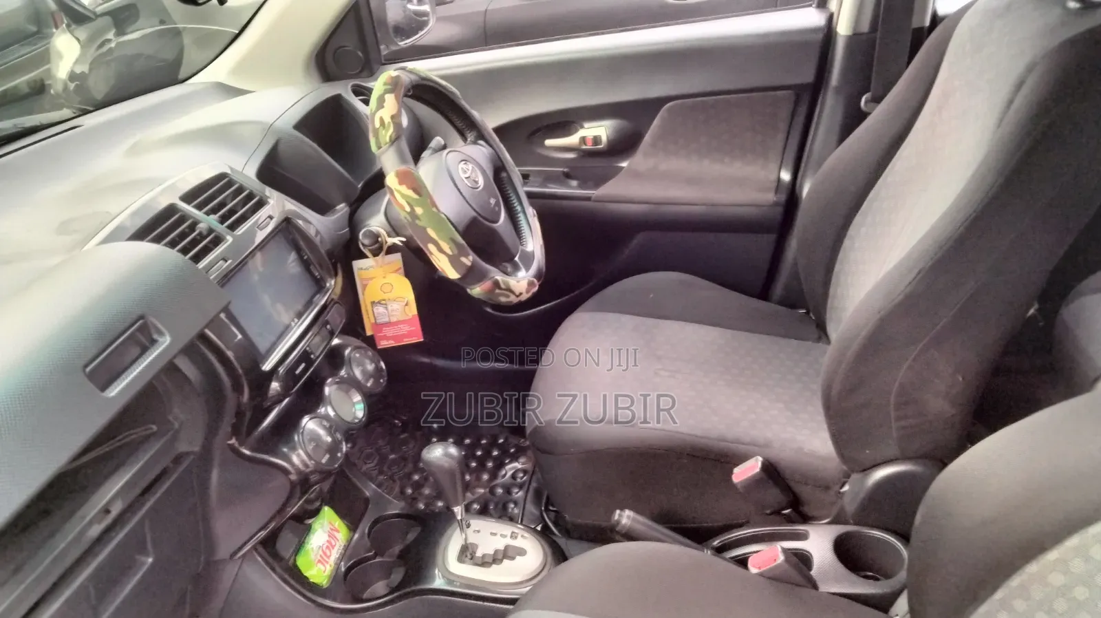 Toyota IST 2009 Silver