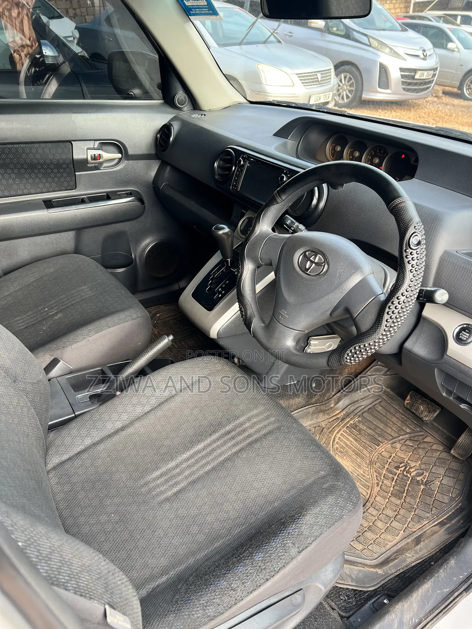 Toyota Corolla Rumion Hatchback 1.5 FWD 2009 White