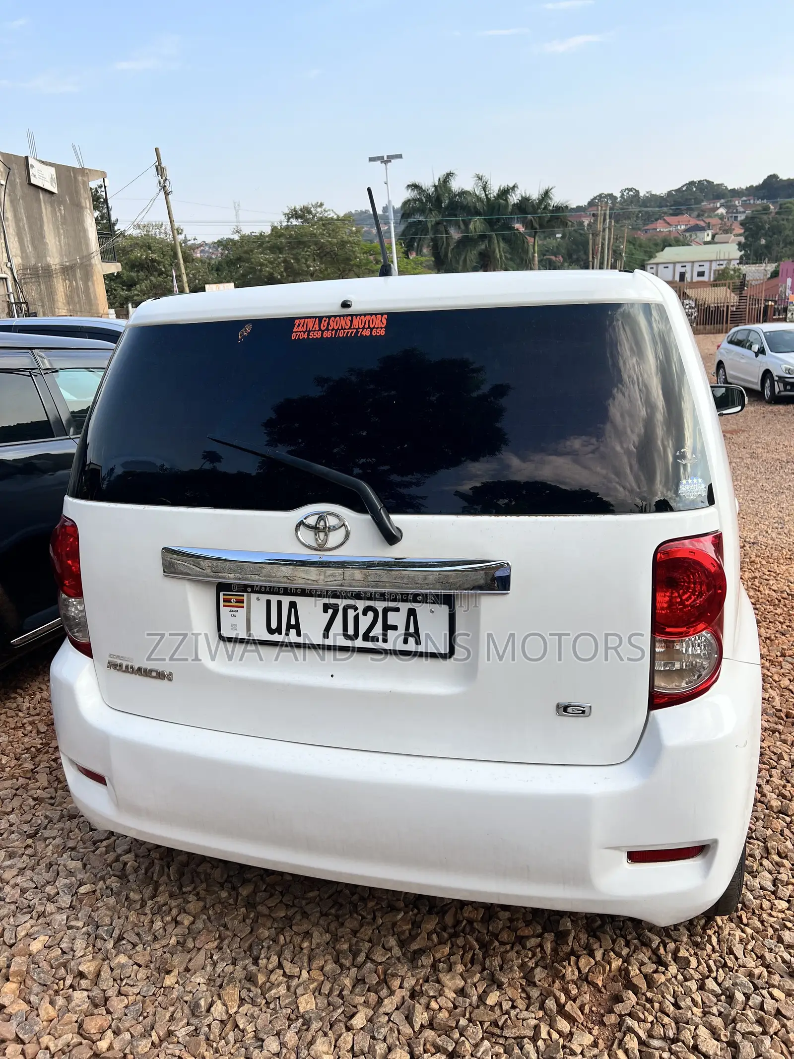 Toyota Corolla Rumion Hatchback 1.5 FWD 2009 White