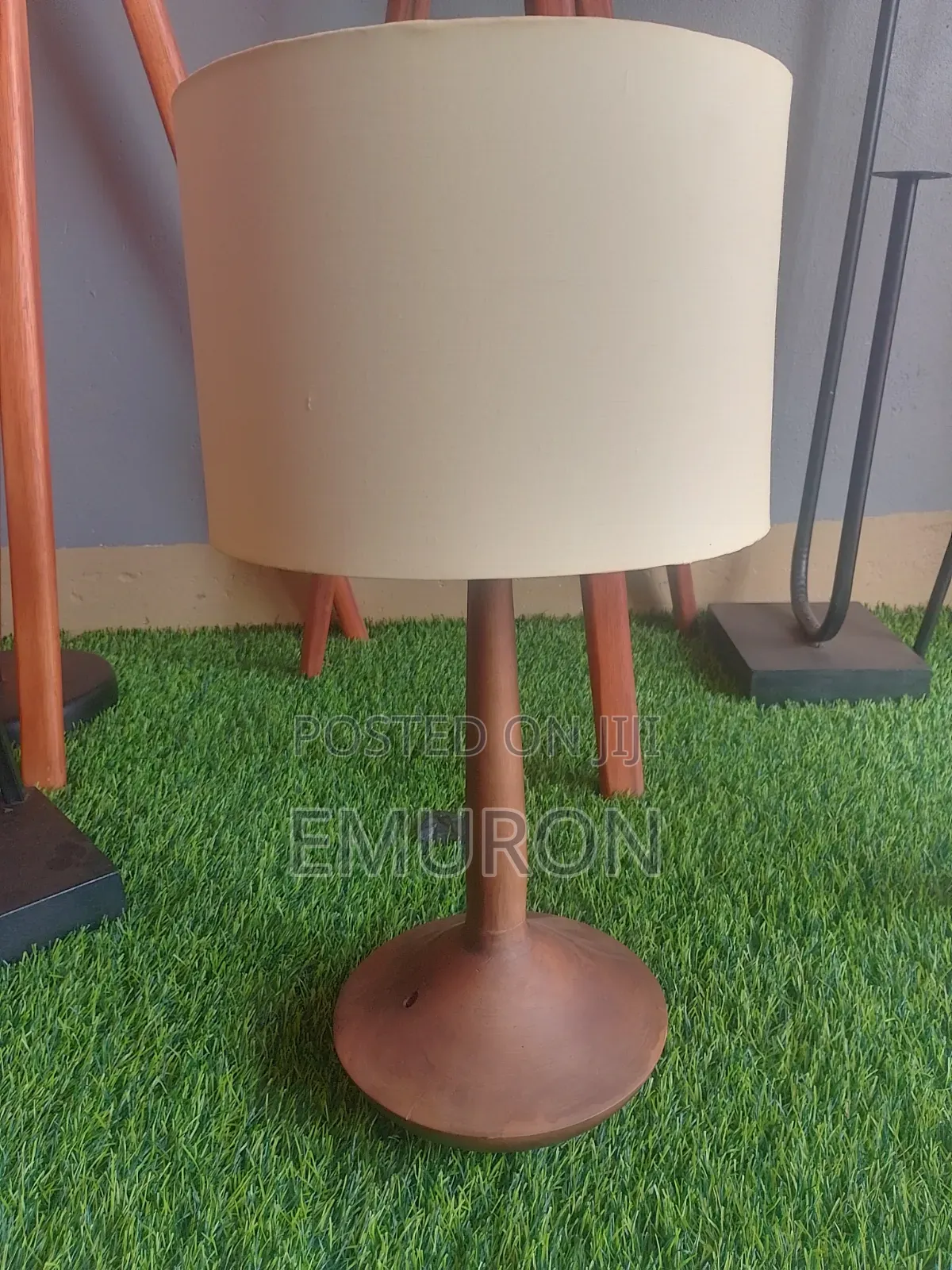 Curvy Table Lamp