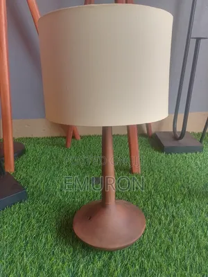 Curvy Table Lamp