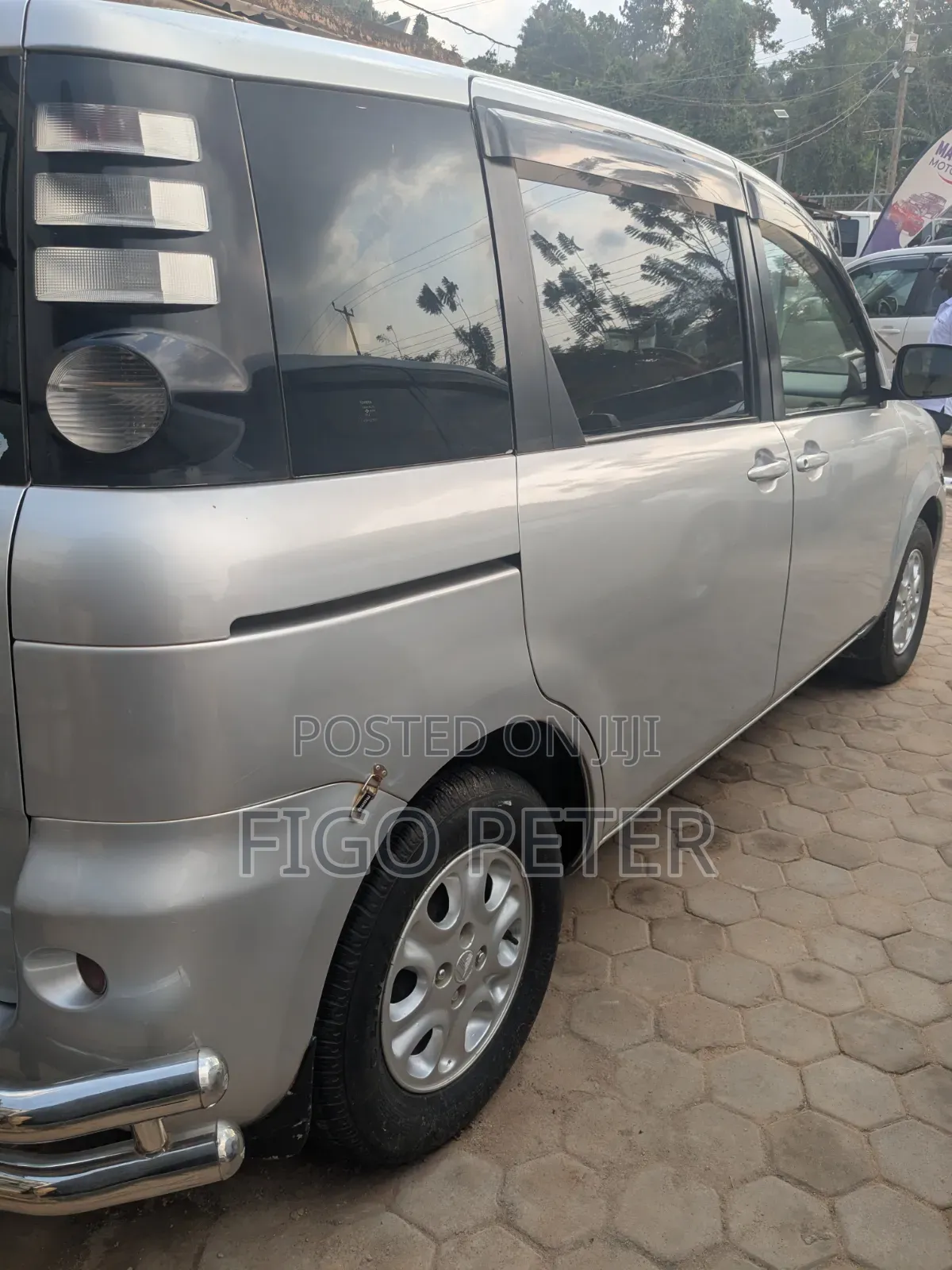 Toyota Sienta 2006 Silver