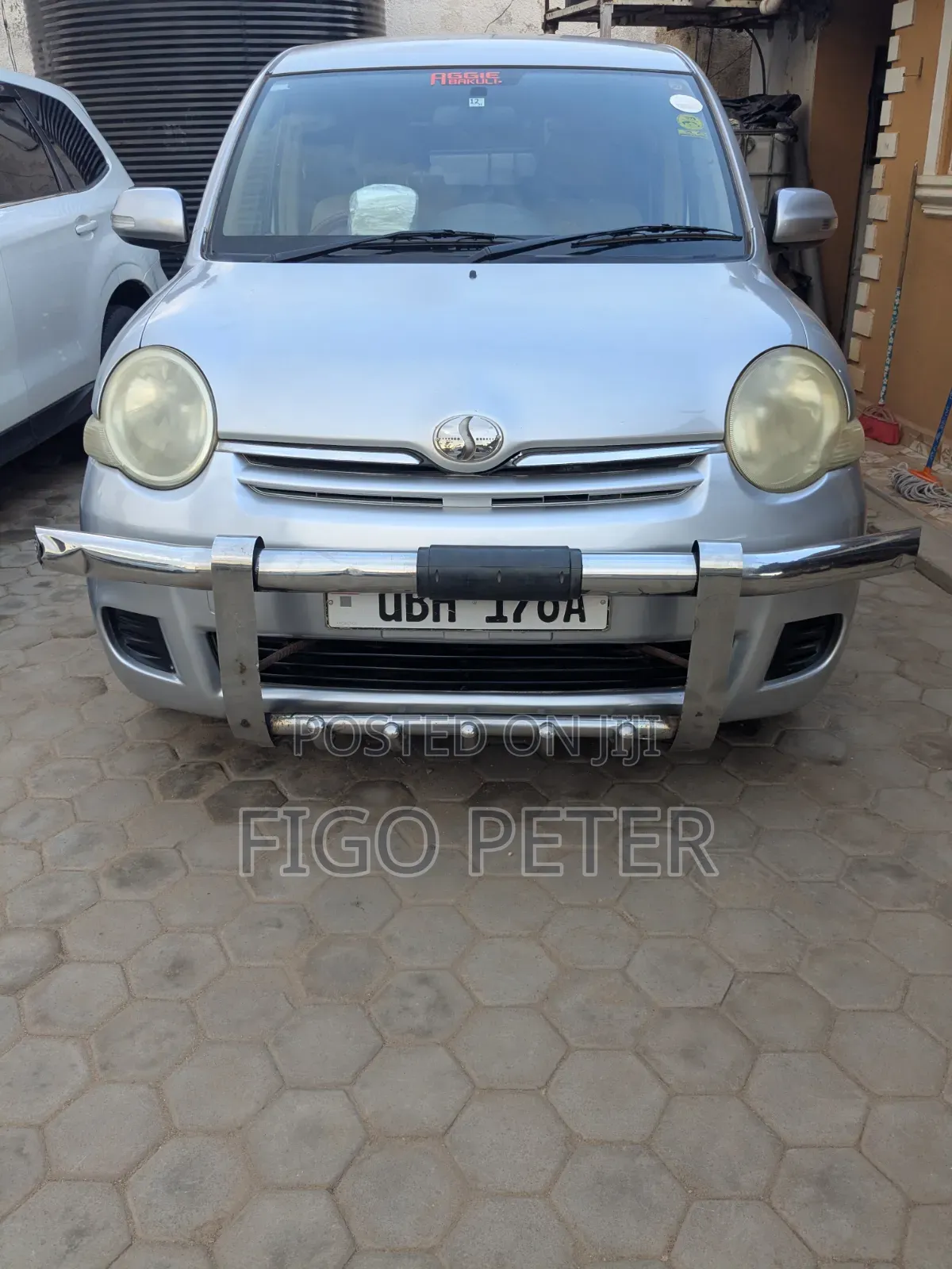 Toyota Sienta 2006 Silver