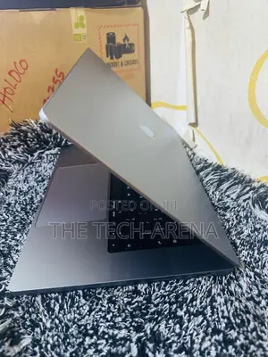 New Laptop Apple MacBook Pro 16GB Apple M1 Pro SSD 512GB