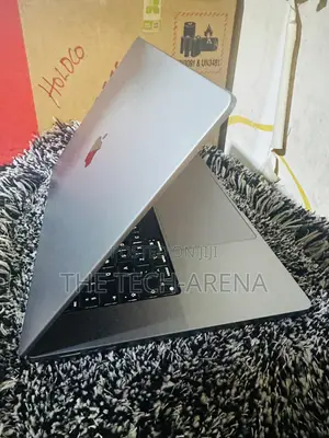New Laptop Apple MacBook Pro 16GB Apple M1 Pro SSD 512GB
