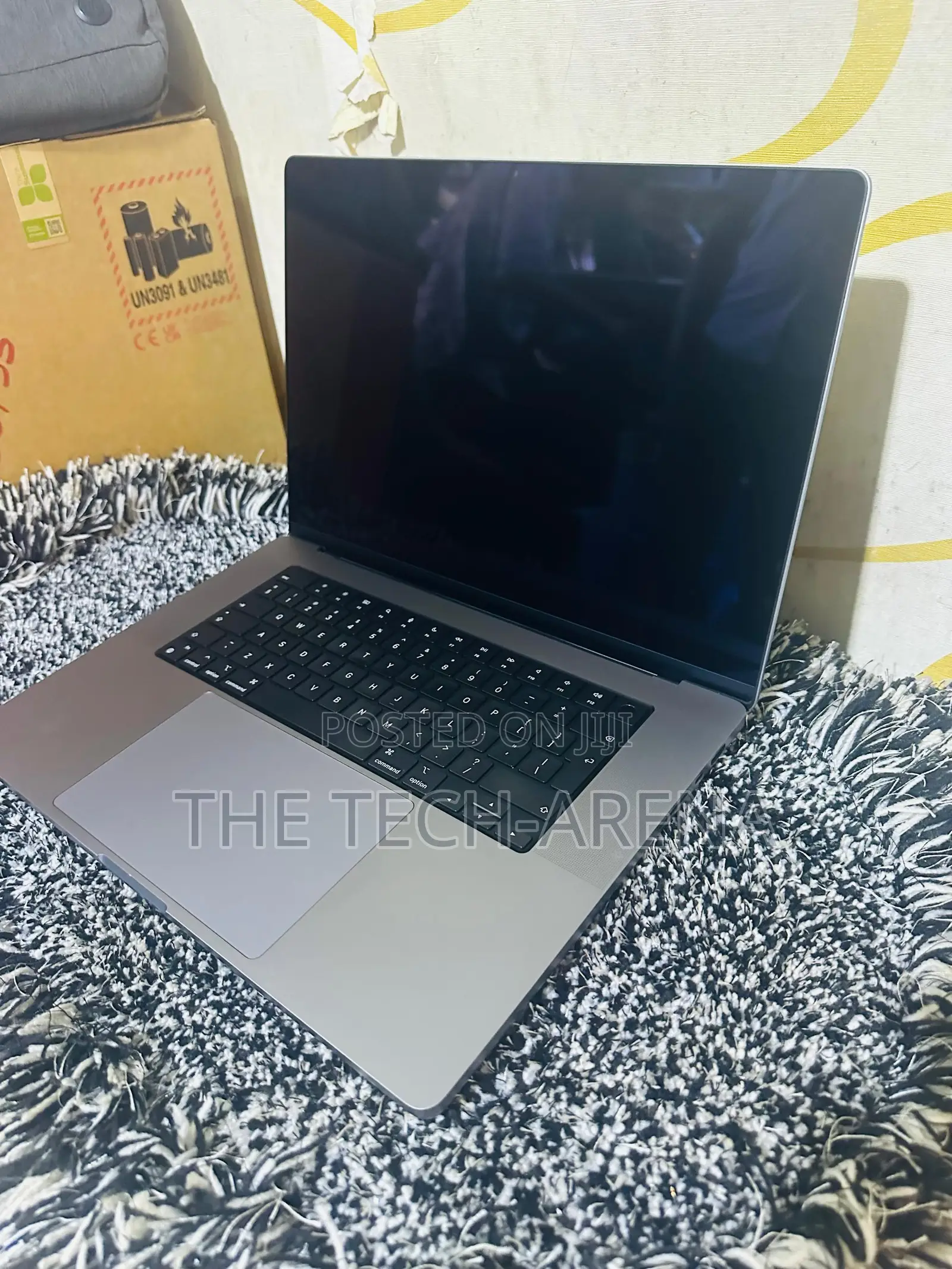 New Laptop Apple MacBook Pro 16GB Apple M1 Pro SSD 512GB