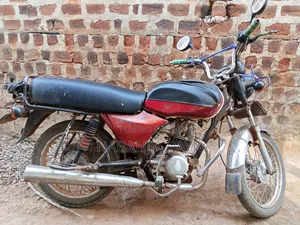 Bajaj Boxer 2017 Red