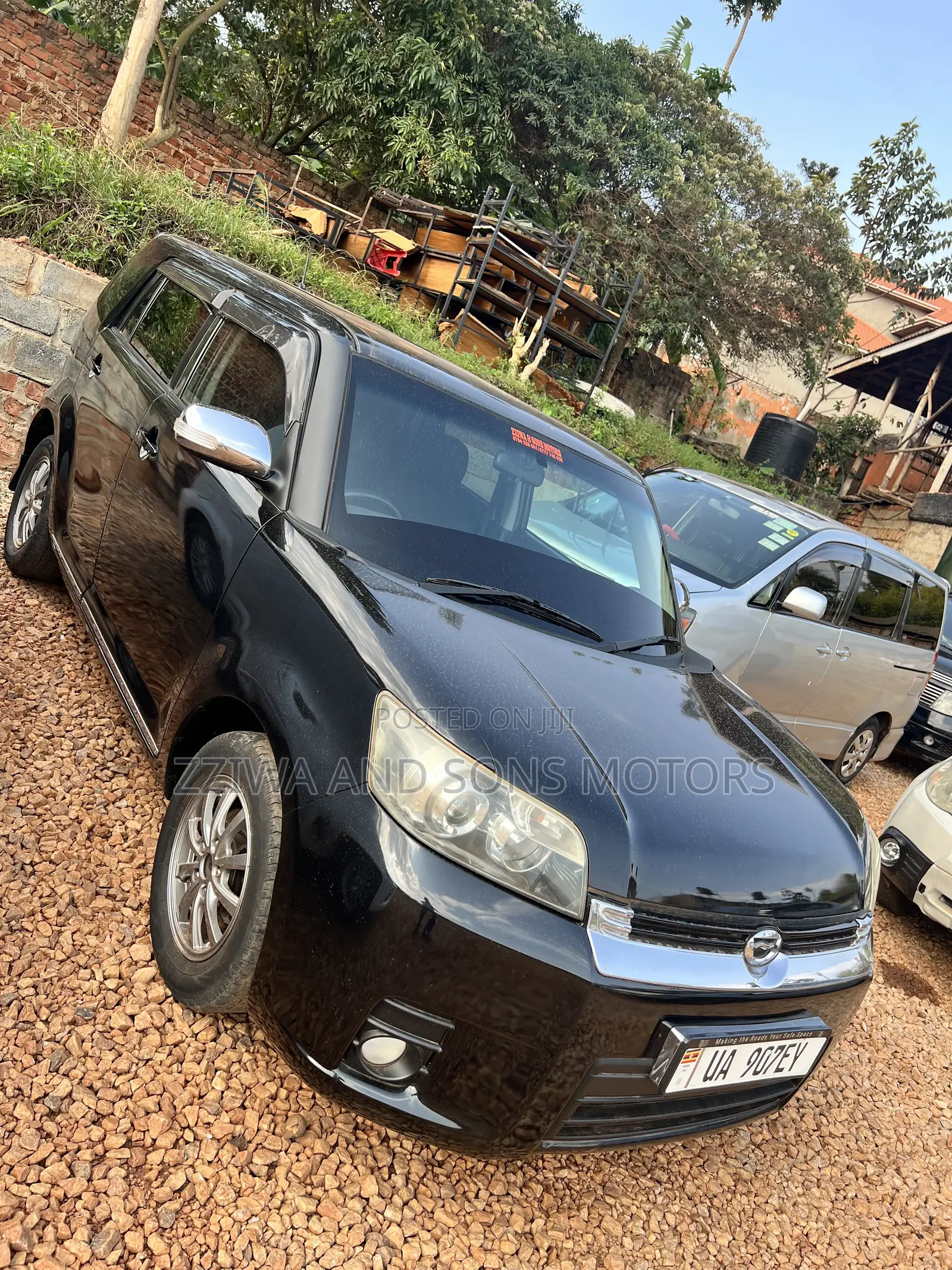 Toyota Corolla Rumion Hatchback 1.5 FWD 2014 Black