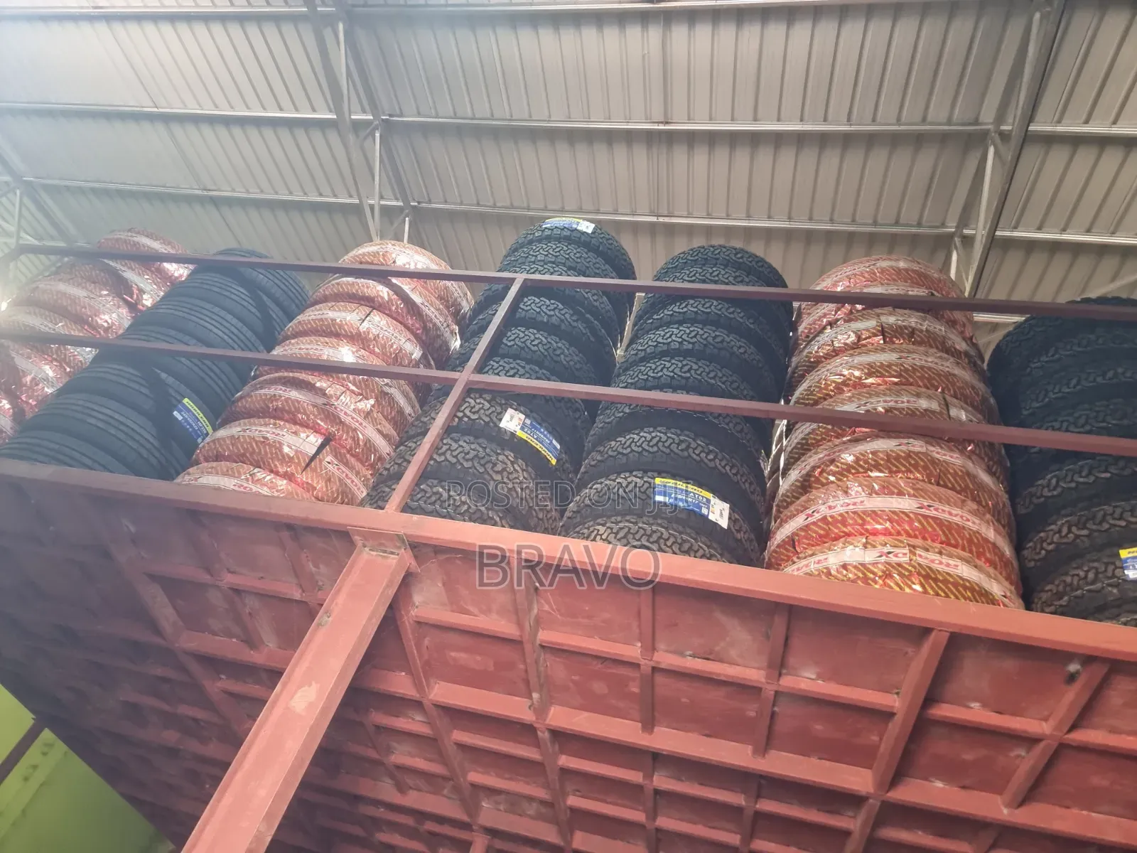 235/60r18 Good Quality Tyres for Rov4 New Model.