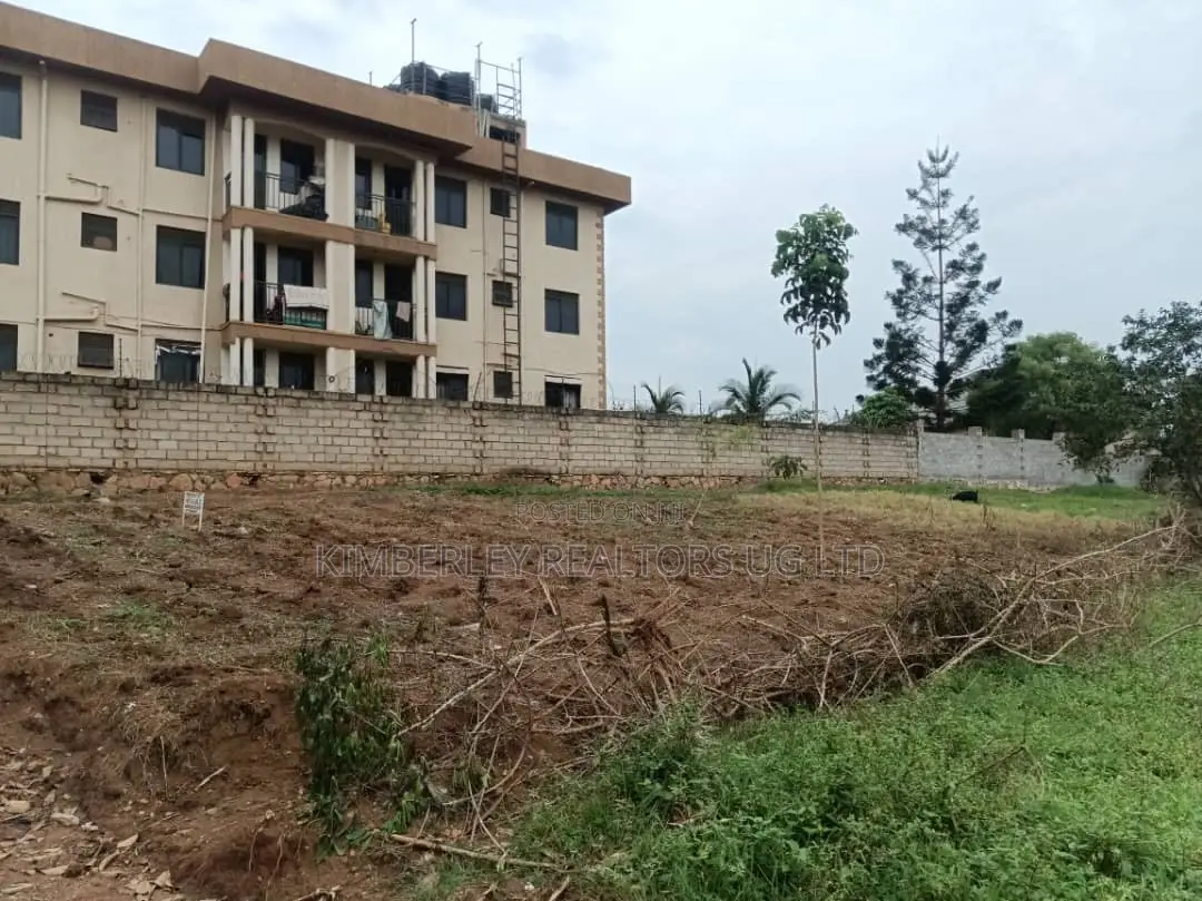 Prime 100 × 100 Ft Plot on Quick Sale!