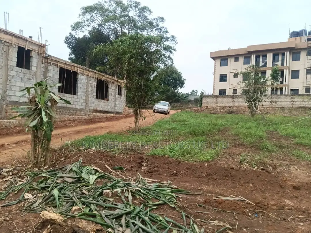 Prime 100 × 100 Ft Plot on Quick Sale!