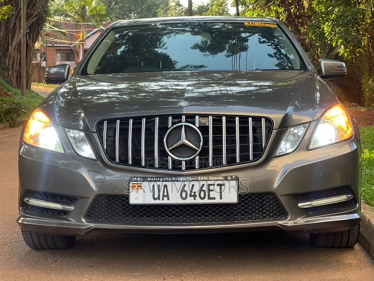 Mercedes-Benz E300 2011 Silver