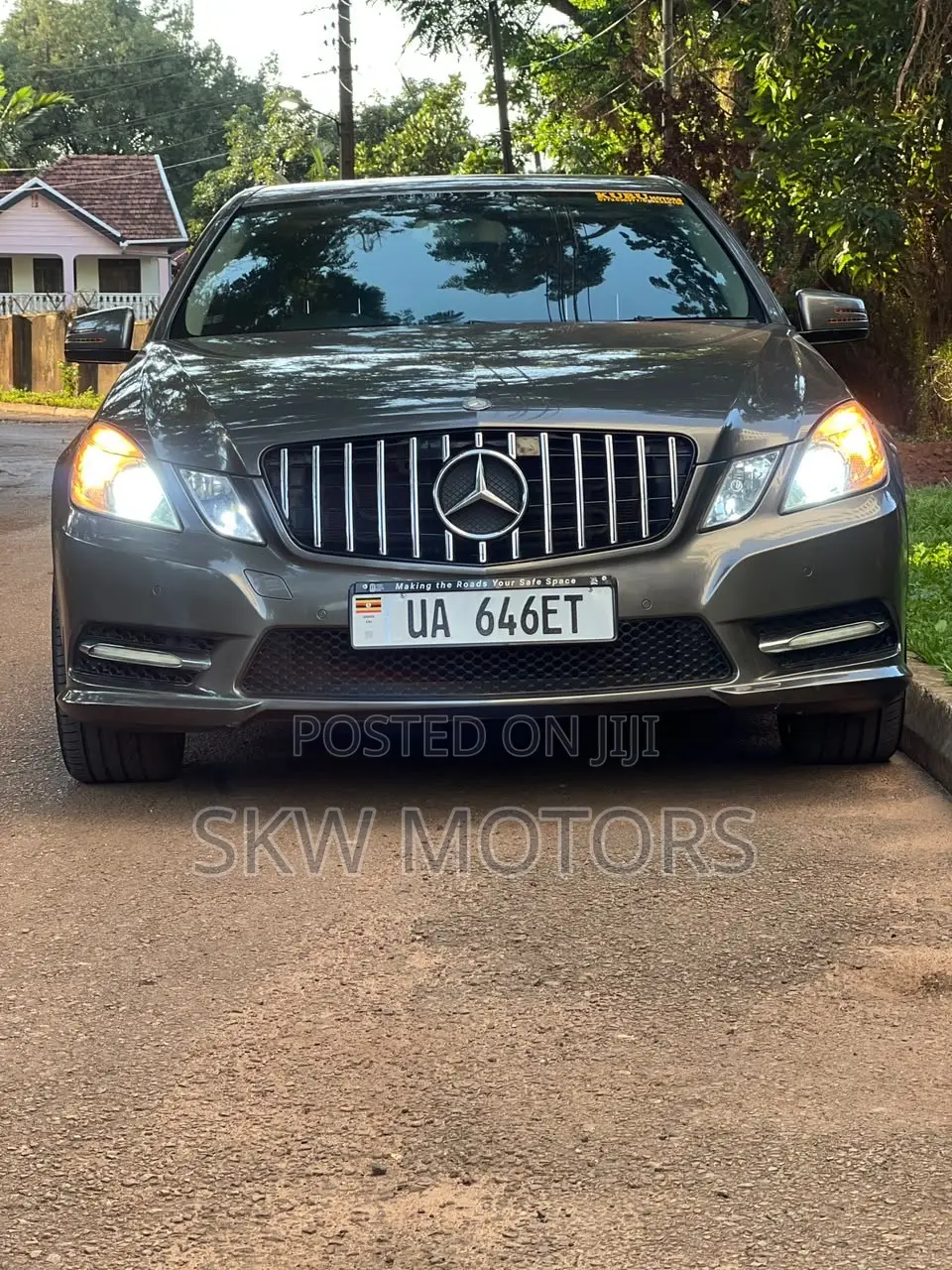 Mercedes-Benz E300 2011 Silver