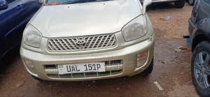 Toyota RAV4 Automatic 2003 Yellow