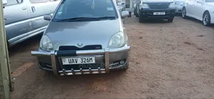 Toyota Vitz 2005 Silver