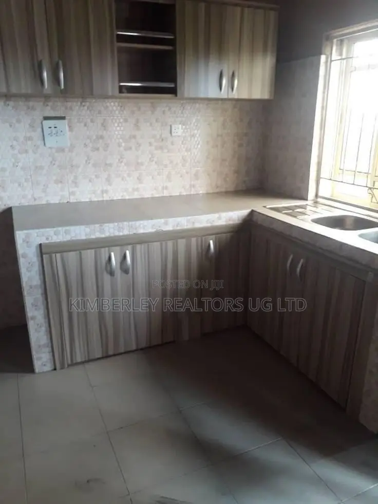 2bdrm House in Division A for sale