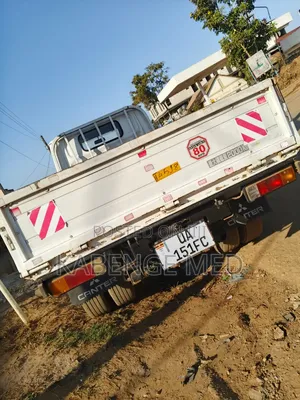 Mitsubishi Canter Truck Onsale 1995 White