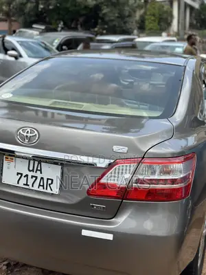Toyota Premio 2012 Green