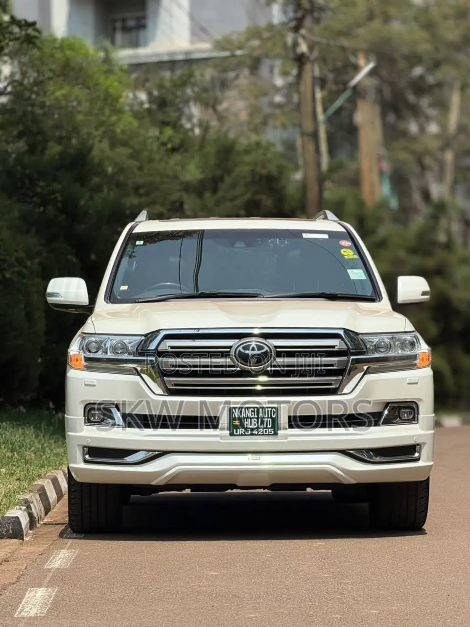 Toyota Land Cruiser 2019 White