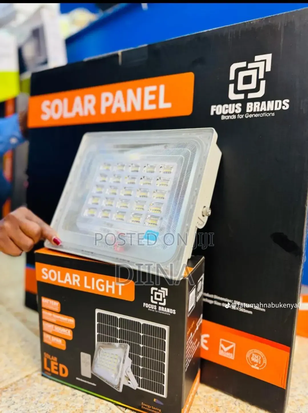 Solar Light or Blue Carbon 300 Watts