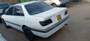 Toyota Carina 2000 White