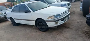 Toyota Carina 2000 White