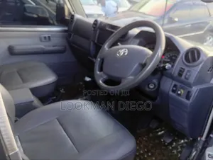 Toyota Land Cruiser Prado 2016 Gray