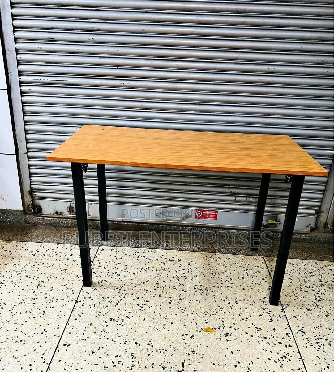 Foldable Table ~ Brown