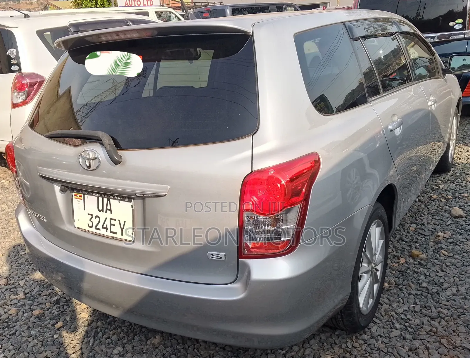 Toyota Corolla Fielder 2011 Silver