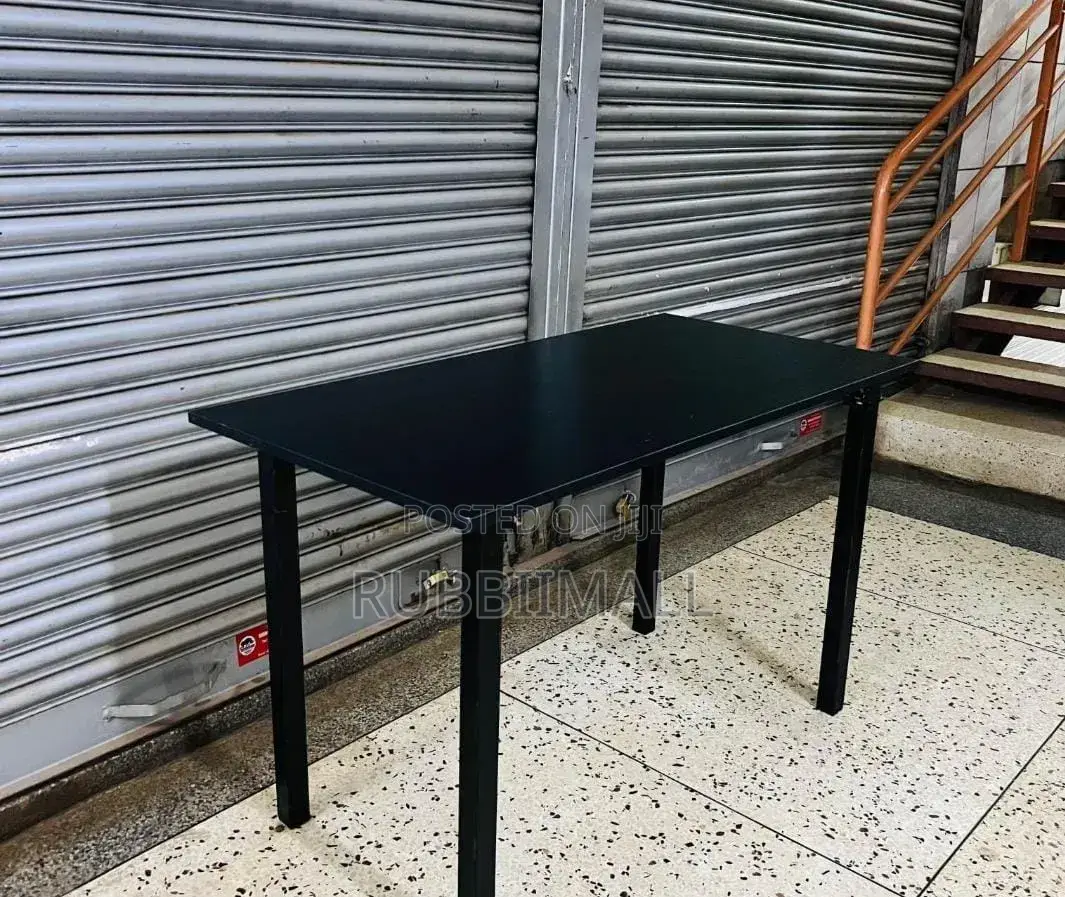 Foldable Table ~ Black