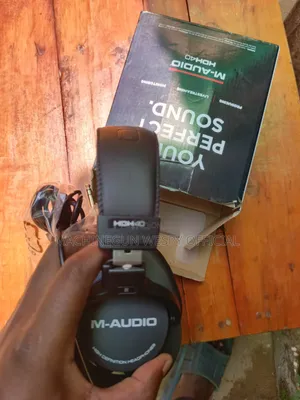 M audioStudio Beats or Studio Headphones