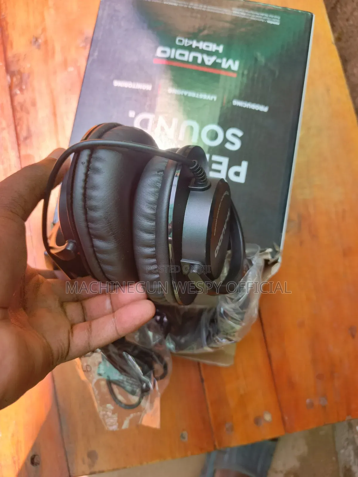 M audioStudio Beats or Studio Headphones