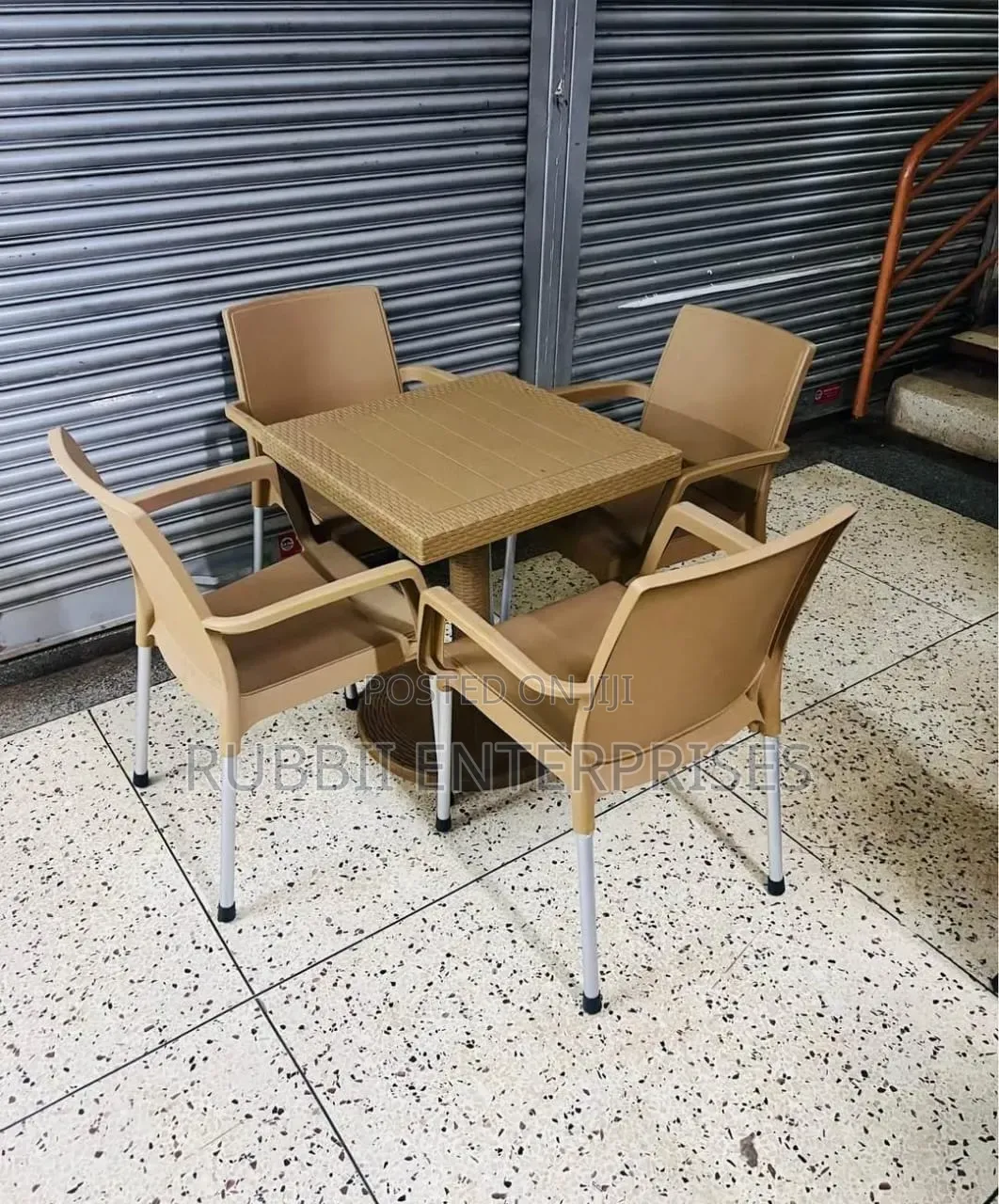 Square Brown Table + 4 Cappuccino Chair