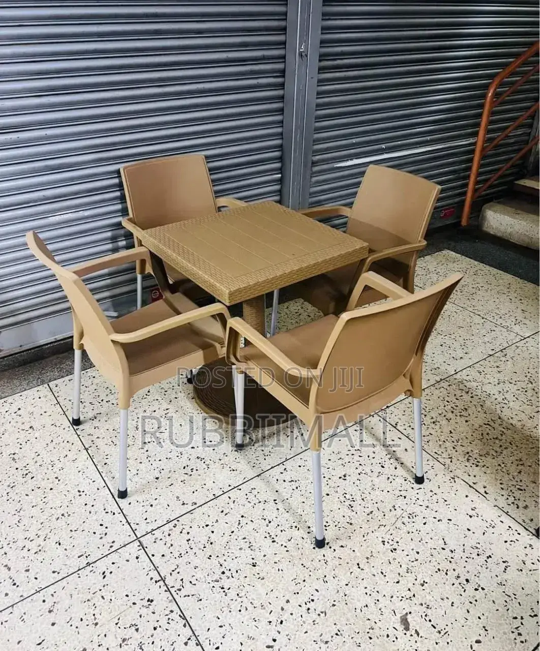 Square Brown Table + 4 Cappuccino Chair