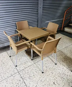 Square Brown Table + 4 Cappuccino Chair