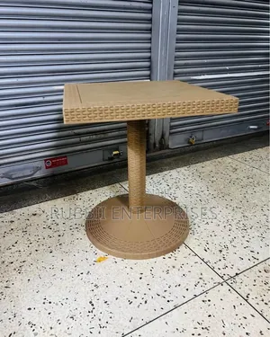 Square Table (1 Stand)