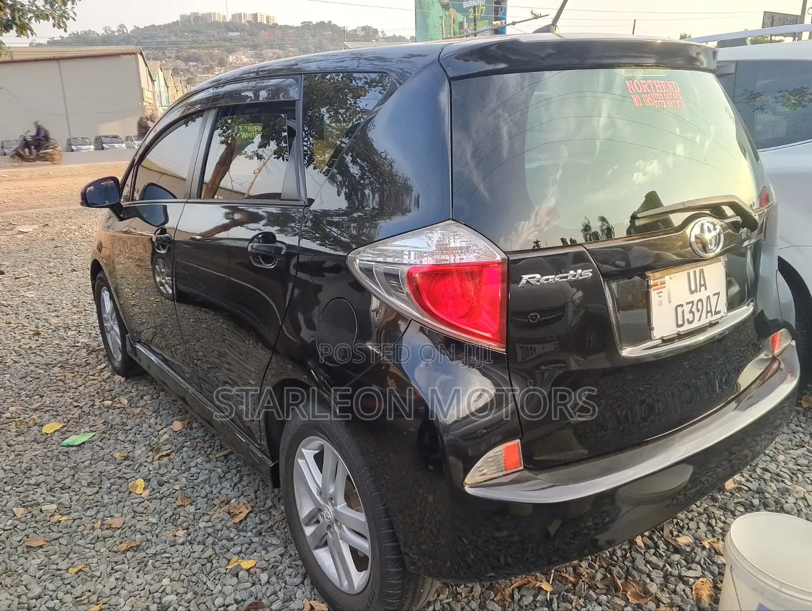 Toyota Ractis 2011 Black