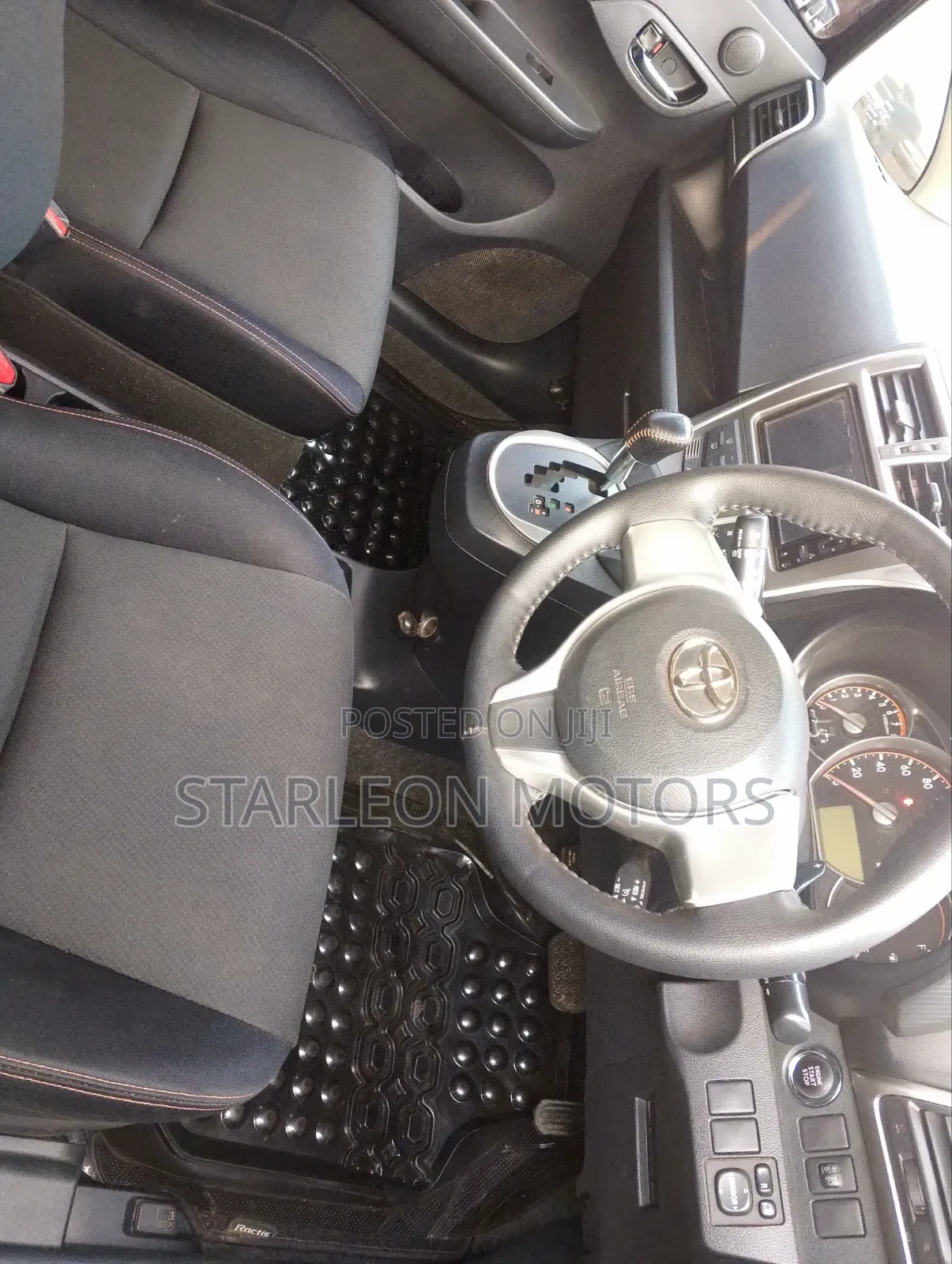 Toyota Ractis 2011 Black