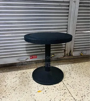 Round Plastic Table
