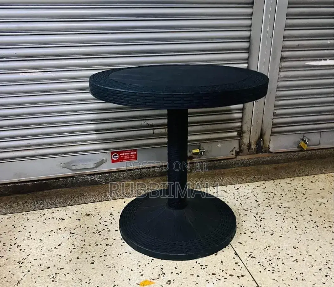 Round Plastic Table