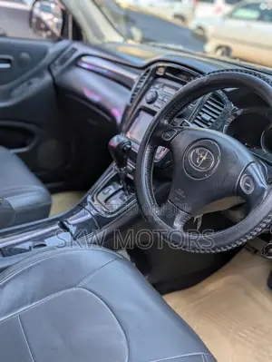 Toyota Kluger 2004 Black