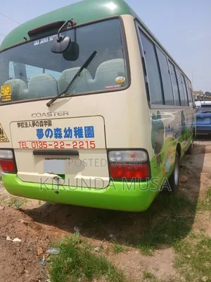 Toyota Coaster 2014 Yellow