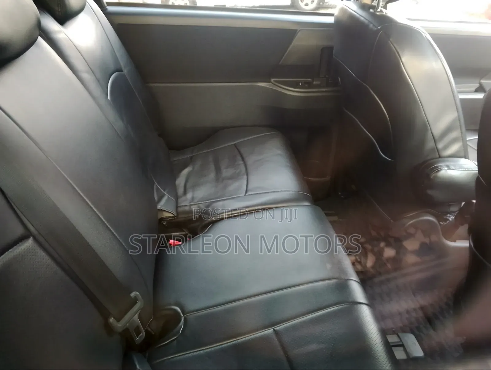 Toyota Noah 2011 Black