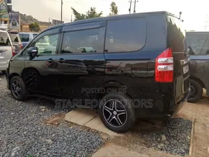 Toyota Noah 2011 Black