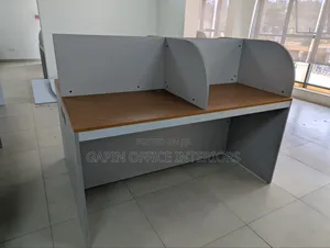 4 User Office Work Station, Very Good Condition