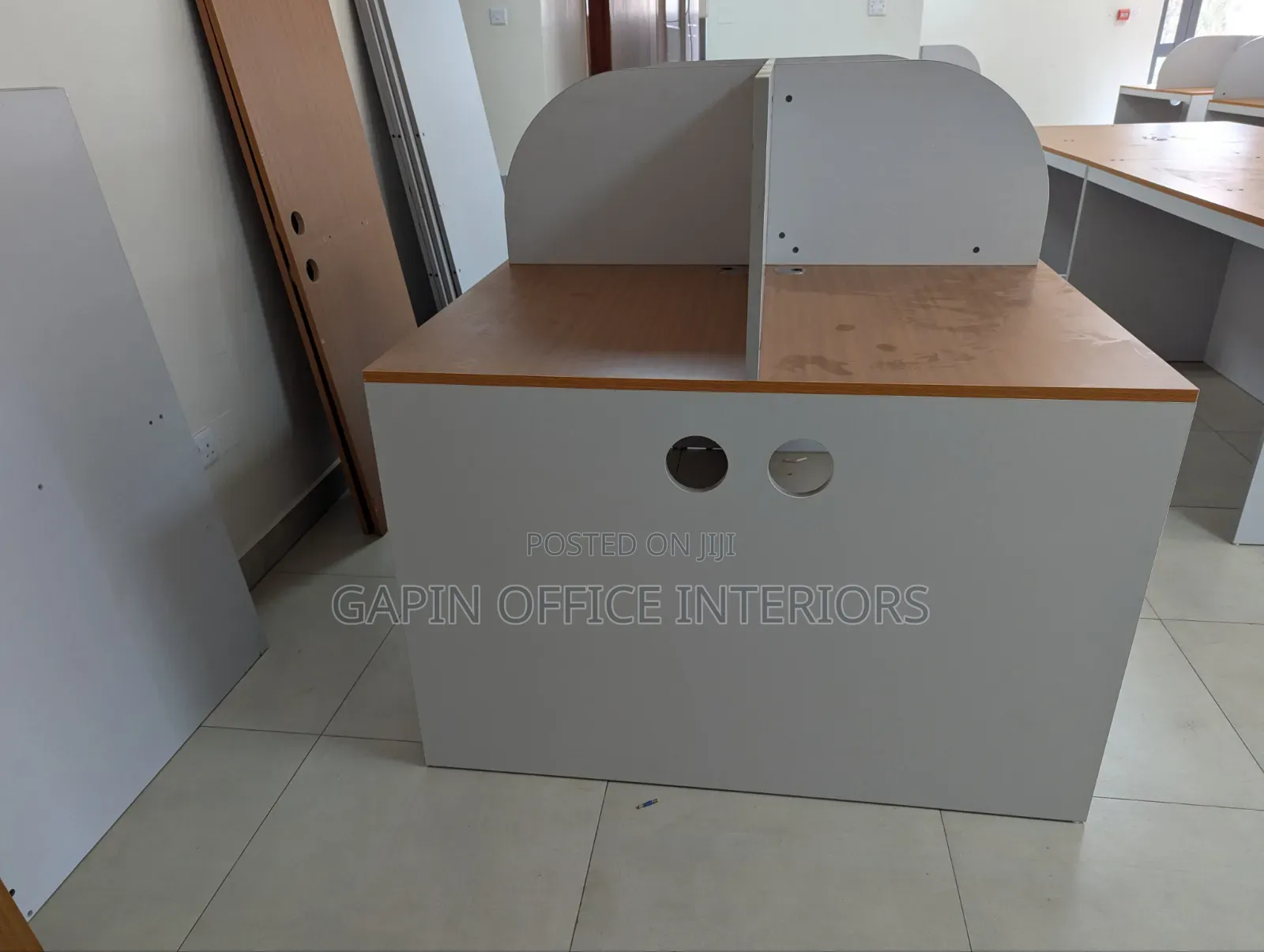 4 User Office Work Station, Very Good Condition