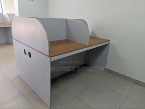 4 User Office Work Station, Very Good Condition