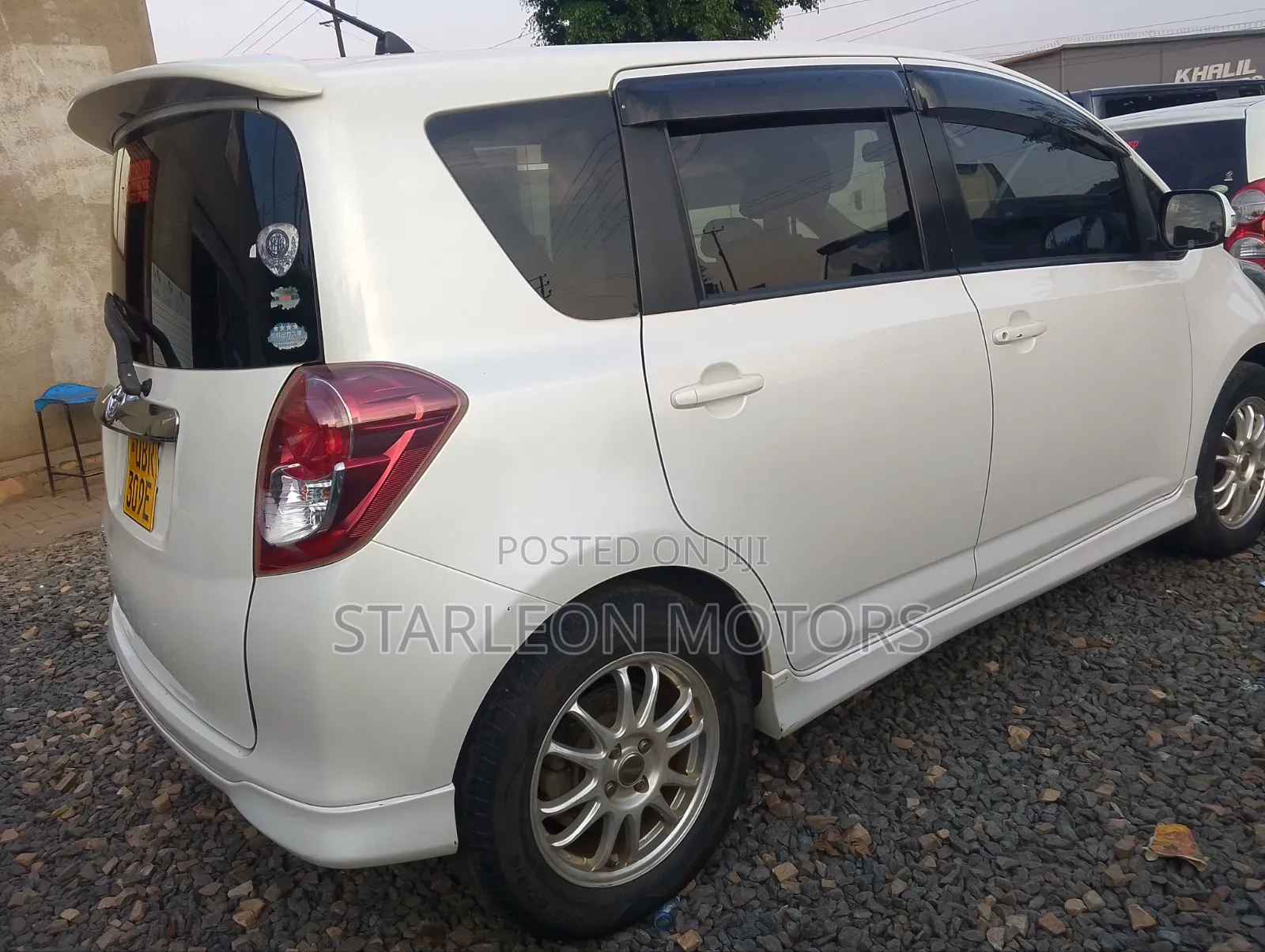 Toyota Ractis 2009 White
