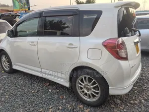 Toyota Ractis 2009 White
